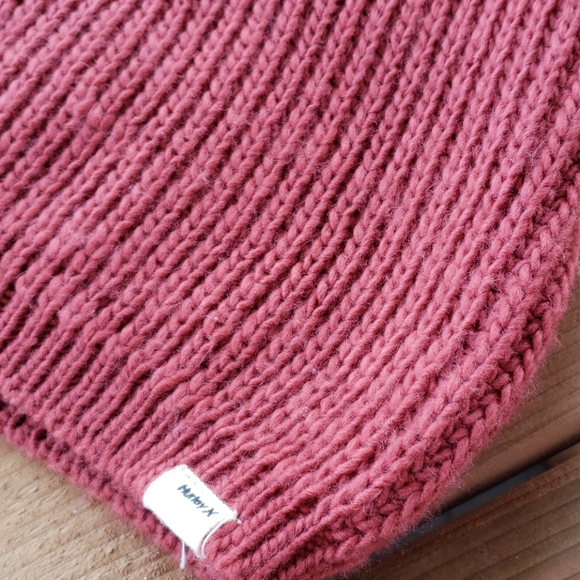 NWT Hurley infinity scarf - Picture 2 of 3